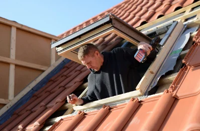 Pose de fenêtres de toit Velux à Doumy